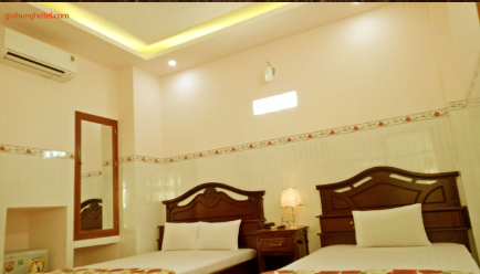 KHÁCH SẠN GIA HƯNG